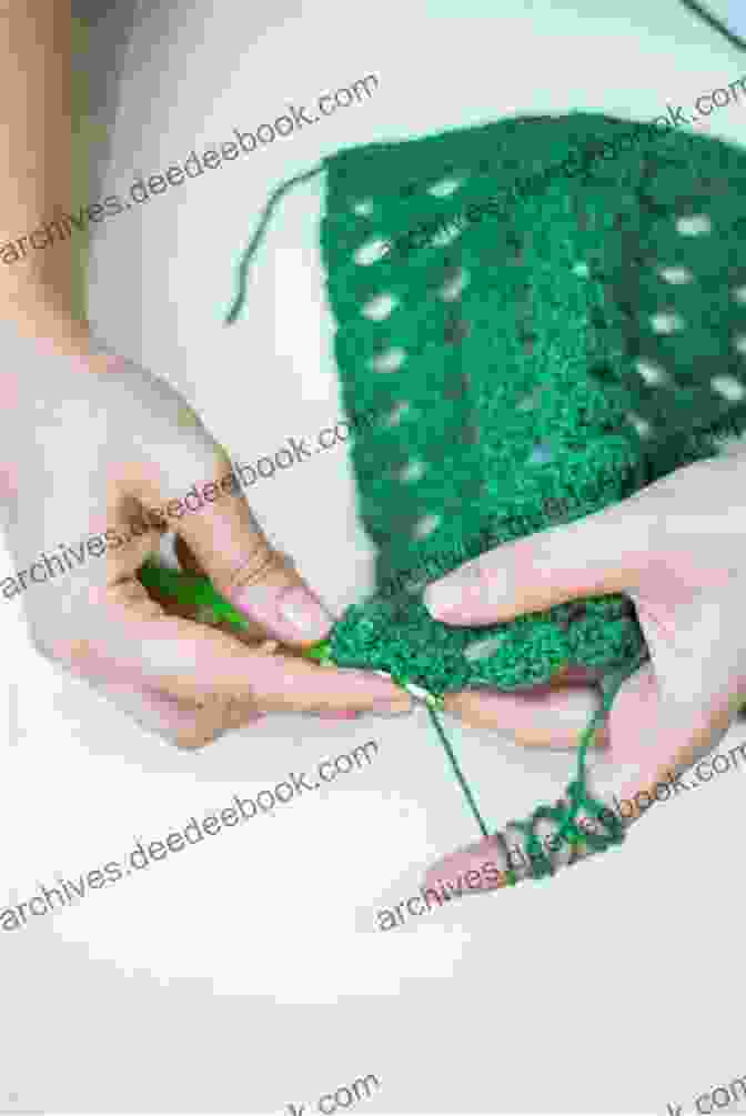 Online Crochet Community (2 Box Set) Learn How To Crochet Quick And Easy Crochet Stitches For Intermediates